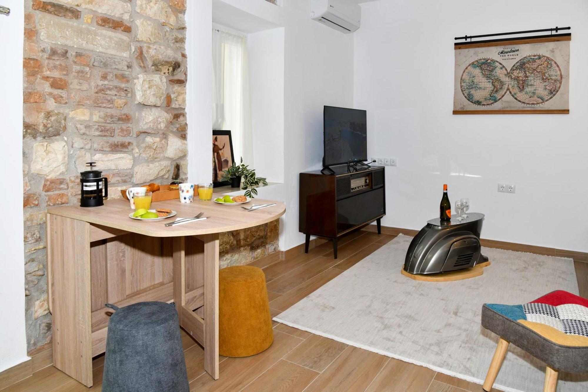 Captain Theo'S Modern Apartment Maria Lefkimmi  Luaran gambar